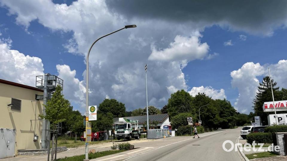 Eine elektronische 1200 Watt-Sirene prägt in Eschenfelden nun das Ortsbild mit. Bild: lei