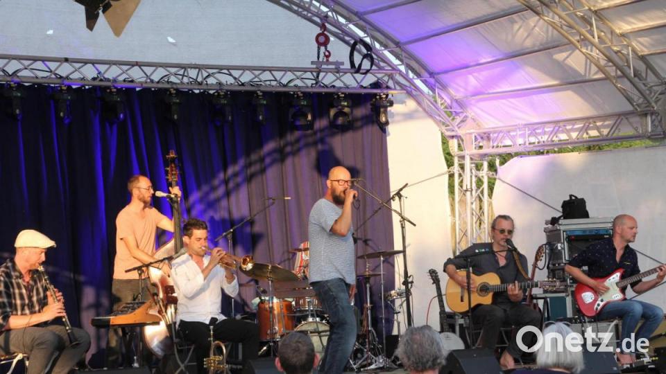 Die Münchener Band &quot;Dreiviertelblut&quot; begeisterte am Freitagabend ihre Fans mit einem tollen Konzert. Bild: kro