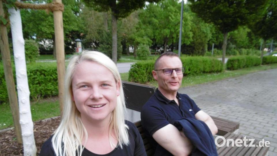 Für &quot;a bissl wieda Normalität&quot; waren die Fans Kerstin und Thorsten bis aus Weiden gekommen. Bild: mma