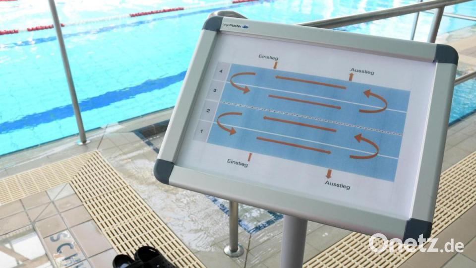 Das Schwimmerbecken ist nun eine Schwimmautobahn. Bild: Gabi Schönberger