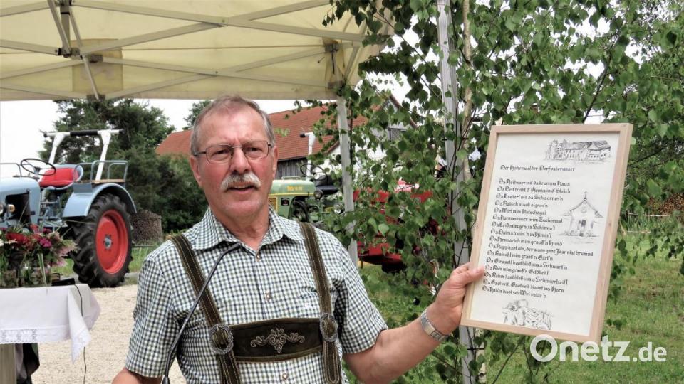 Bernhard Bäuml hat ein spzielles "Vater unser" von Hohenwald in den historischen Unterlagen entdeckt. Bild: ubb