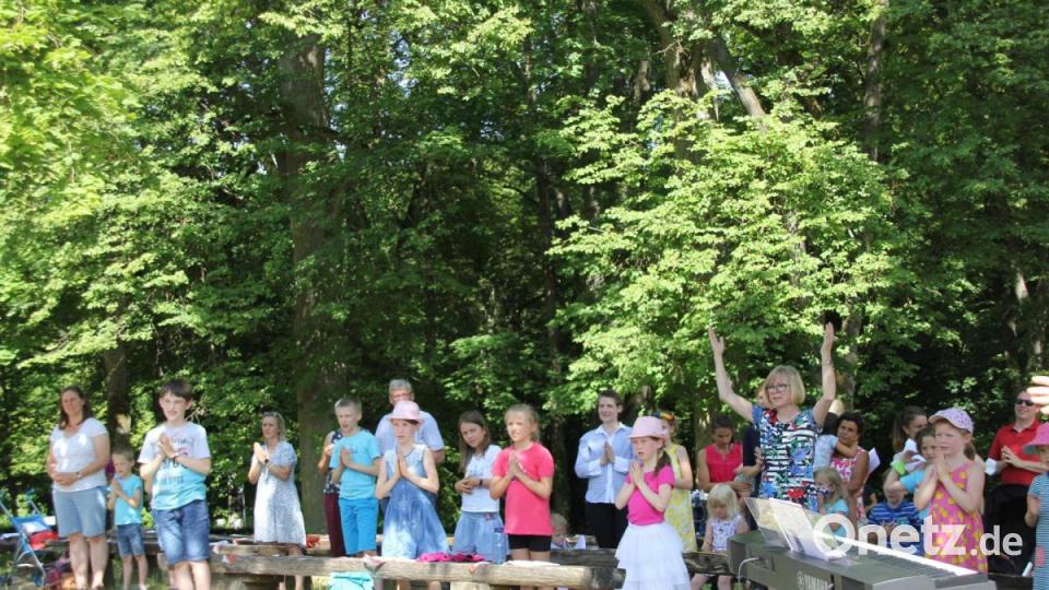 Die Kinderandacht am Berg begeisterte die Kinder, weil sie in die Andacht stets eingebunden waren. Bild: ads