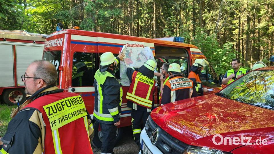 In der Nähe von Tirschenreuth ist am Donnerstag ein Flugzeug abgestürzt. Bild: rw