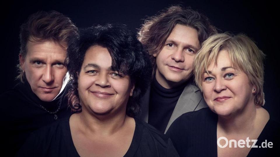 Michael Deiml, Ramona Fink, Toby Mayerl und Andrea Bibel (von links) sind die Ramona Fink Gospel Group. Ihr Auftritt beginnt am Samstag, 31. Juli, um 11 Uhr. Bild: Franziska von Schiessl