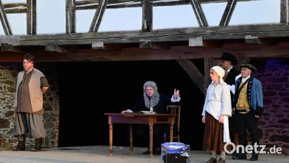 Ideale Verwandlungsort für verschiedene Szenen: Der Köstlerwenzelhof. Bild: Freya Stoeckl