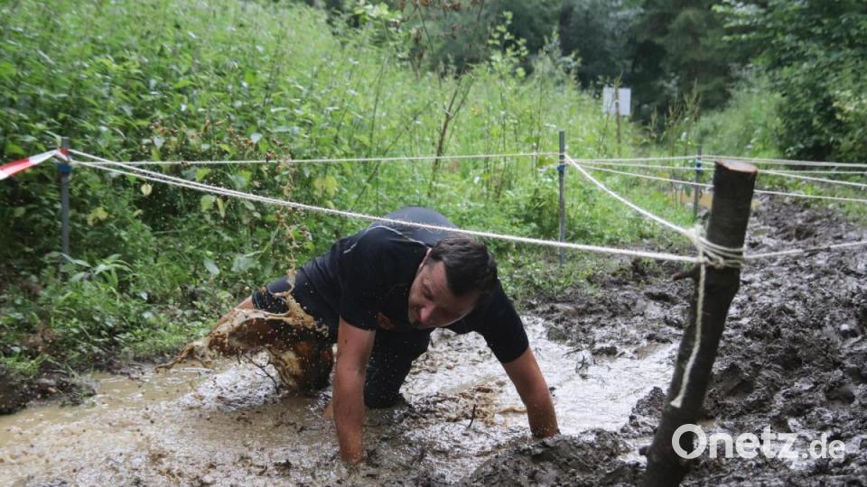 Bei der Oarzhüll wurde man nass, spätestens hier aber auch total schmutzig. Bild: mfh