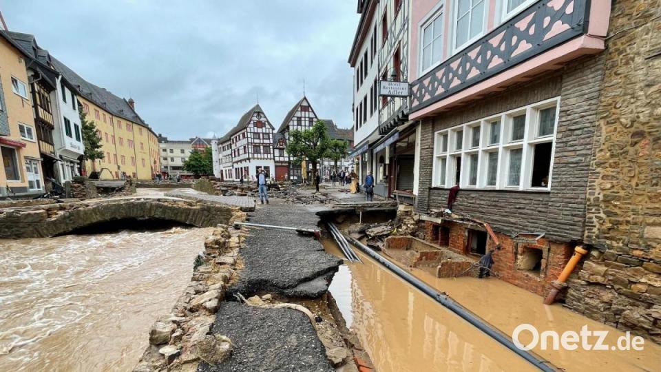 Die Hochwasserkatastrophe im Westen Deutschlands bringt Chaos, Verwüstung und Leid. Ihr Ausmaß kann noch nicht abgeschätzt werden. Bild: B&amp;S/dpa