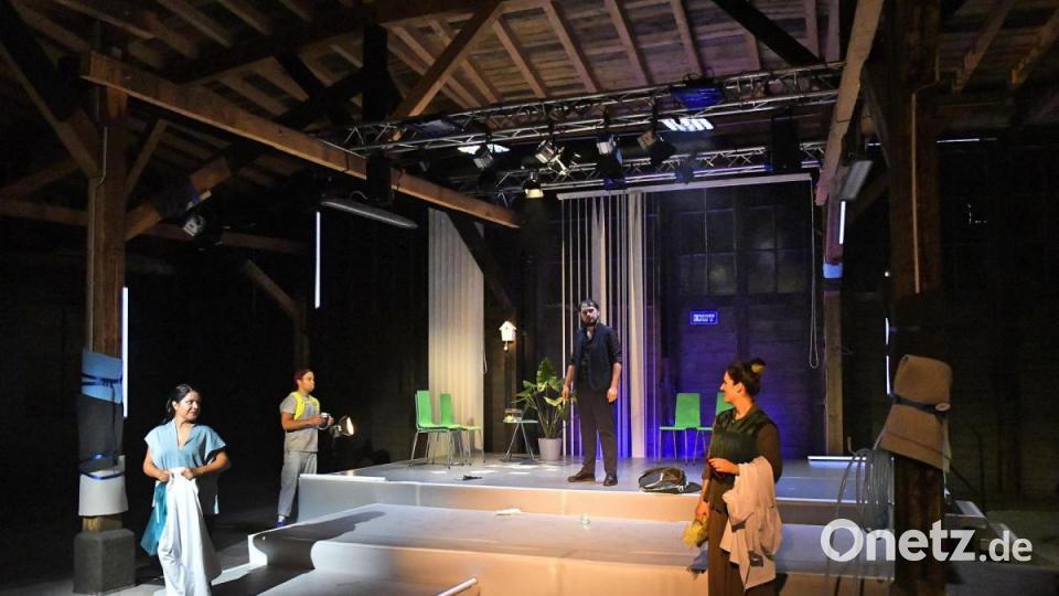 Zu Besuch bei der Generalprobe zur Oper &quot;Insomnia&quot; im Ringlokschuppen in Amberg. Bild: Petra Hartl
