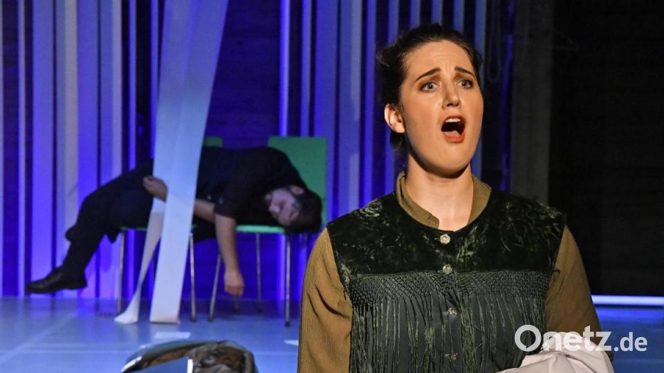 Zu Besuch bei der Generalprobe zur Oper &quot;Insomnia&quot; im Ringlokschuppen in Amberg. Bild: Petra Hartl