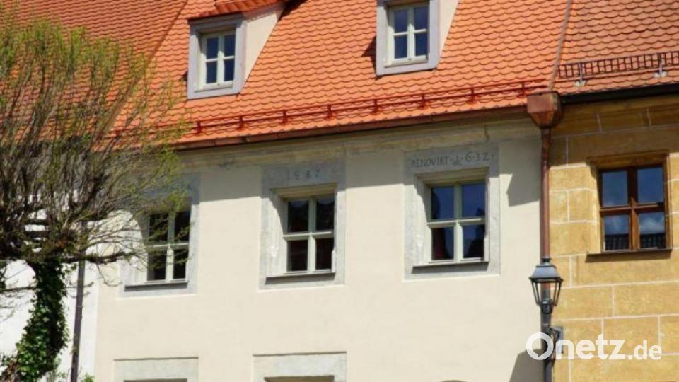 Das Anwesen am Paradeplatz 16 in Amberg wurde im 16. Jahrhundert erbaut und nun saniert. Bild: Urban Meiller