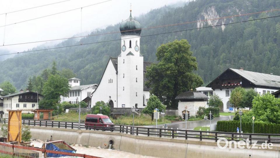 Bischofswiesen: Die Kirche am Bahnhof. Bild: Felix Hörhager