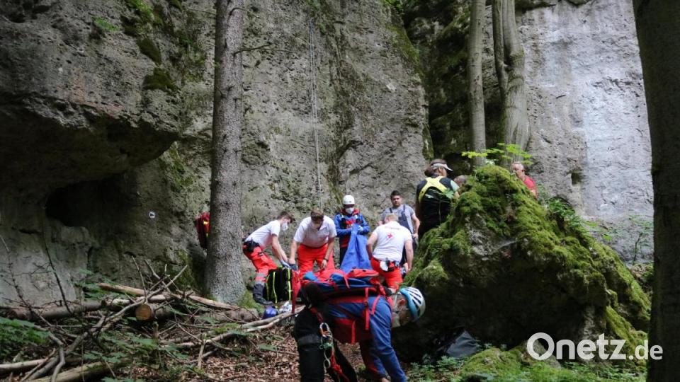 Die Bergwacht hat einen abgestürzten Kletterer im Steinbergmassiv bei Pruihausen gerettet. Bild: lei