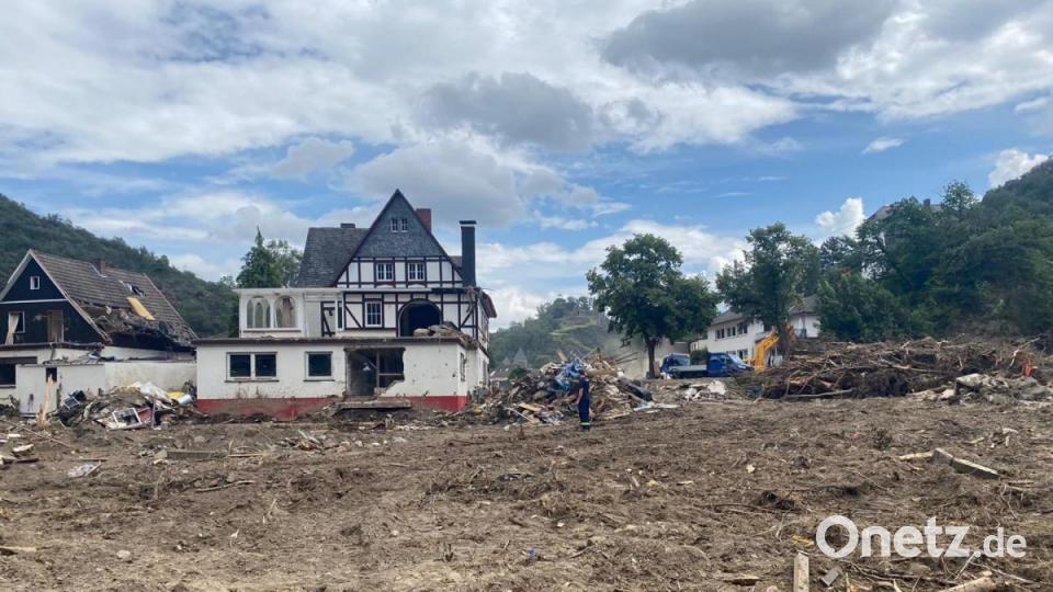Hier in Altenahr helfen die Einsatzkräfte aus Weiden und dem Landkreis Neustadt. Bild: Kreisbrandrat Marco Saller
