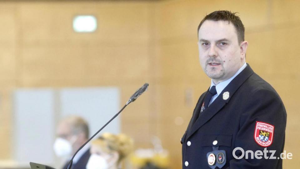 Albert Hauser aus Schwandorf-Neukirchen erzielte bei der Wahl des Kreisbrandrates einen Achtungserfolg. Bild: Hirsch