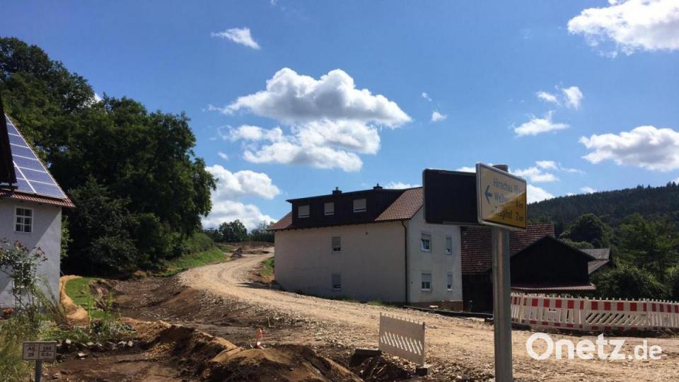 In Wutschdorf bekommt die Staatsstraße einen Gehweg entlang des Berges zur Riesel. Bild: gri