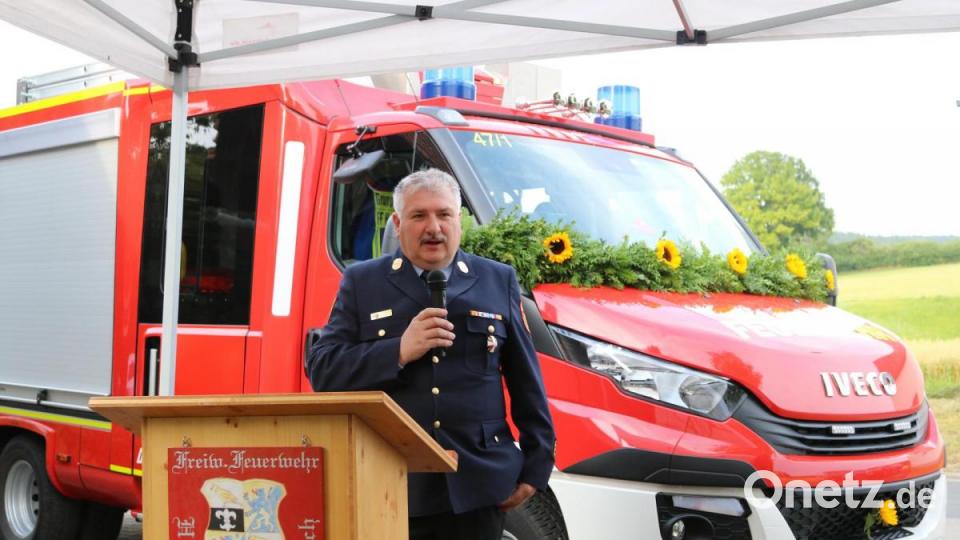Für die Landkreisführung sprach Kreisbrandinspektor Hans Sperber. Bild: lei