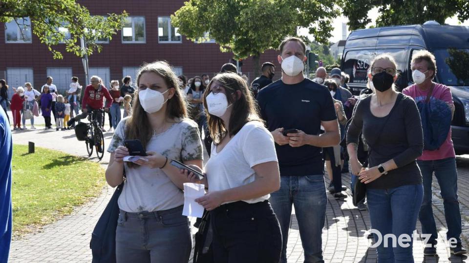 Zum Start war etwas Geduld gefragt. Bild: Petra Hartl