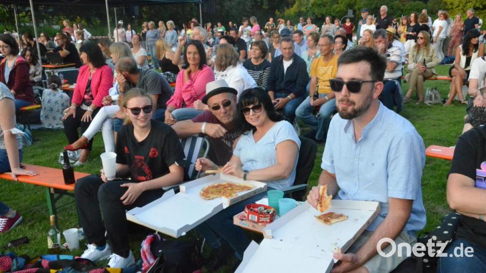 Zu italienischer Musik gehört auch italienische Pizza. Bild: Kunz