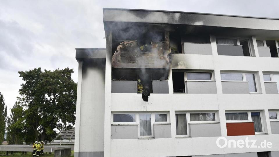 Die beiden Mehrfamlienhäuser wurden einst von Walter Gropius als Werkswohnungen für die nahe gelegene Rosenthal-Fabrik geplant. Bild: Petra Hartl