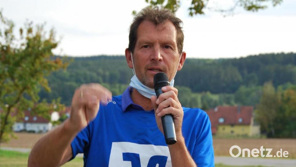 Peter Schuller, Sport-Koordinator der Gemeinde und der Organisator der Veranstaltung, freut sich bei so viel Zuspruch. Bild: gsp