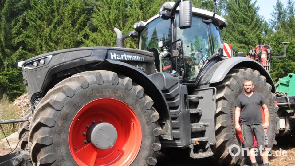 Walter Hartmann besitzt den stärksten Serientraktor der Welt. Und er nutzt die 517 PS auch voll aus. Bild: ige