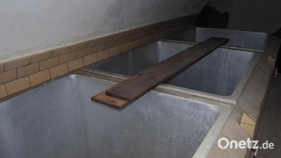 Im Keller finden sich noch Teile der Einrichtung, die fürs Bierbrauen benötigt wurden. Bild: bl