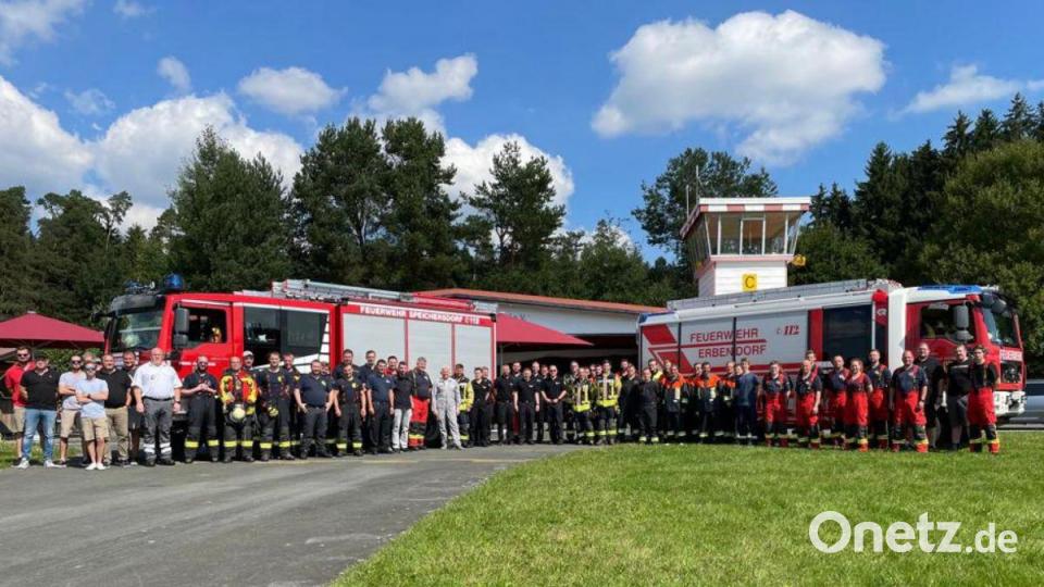 Die Übungsteilnehmer (Samstagsgruppe) stellten sich noch zum Gruppenfoto auf. Bild: rw