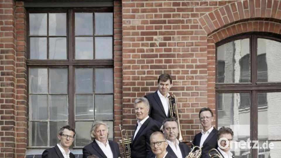 Musikalische Virtuosität mit Schalk im Nacken sind die Spezialität von &quot;German Brass&quot; Bild: Gregor Hohenberg for Sony Classical