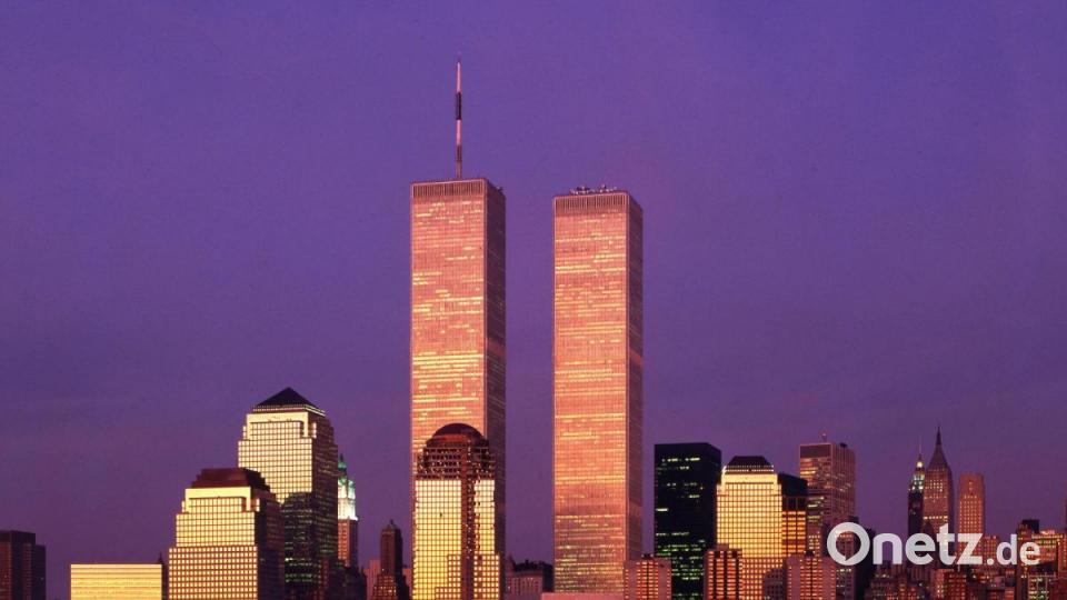 Die undatierte Aufnahme zeigt die Zwillingstürme des World Trade Center bei Sonnenuntergang. Mit dem Bau des World Trade Centers wurde im Jahr 1968 begonnen. Der Nordturm wurde im Dezember 1970 fertiggestellt, der Südturm folgte im Juli 1971. Archivbild: Scott Mc Kiernan/ZUMA Press Wire/dpa