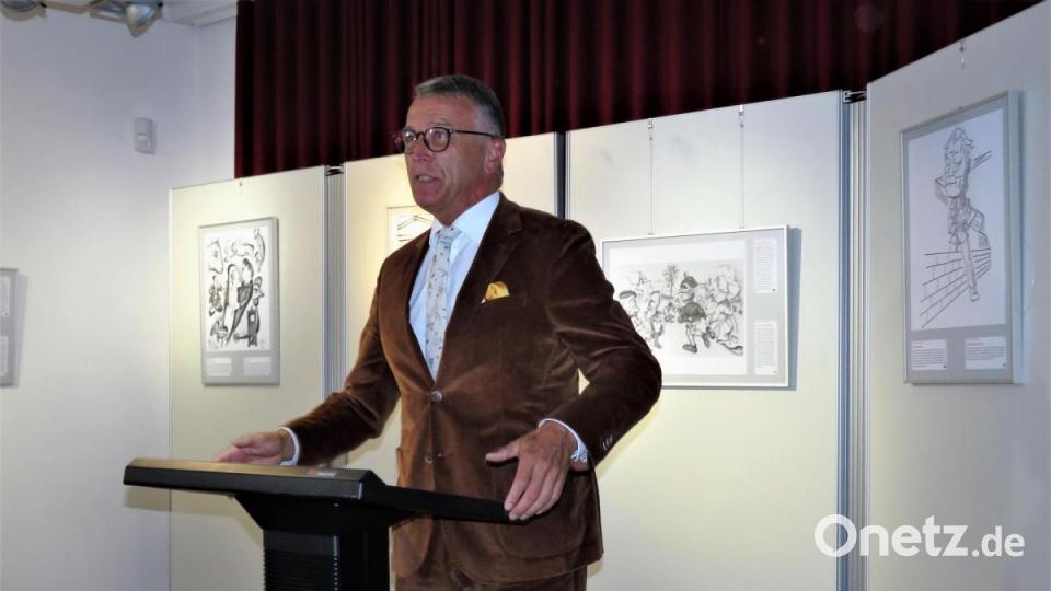 Sehr zum Bedauern von Bürgermeister Franz Stahl kann die 20-jährige Freundschaft zwischen Tirschenreuth und La Ville du Bois diesmal nicht mit den Freunden in Frankreich ausgiebig gefeiert werden. Aber das werde man nachholen, versprach Stahl. Bild: ubb