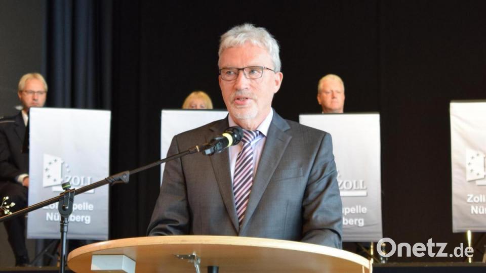 Ende Mai 2021 hatte er seinen letzten Arbeitstag als Direktor am Amtsgericht Tirschenreuth, nun wurde Thomas Weiß offiziell verabschiedet. Bild: szl