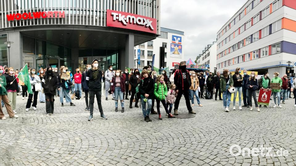 Fridays for Future Weiden rief zum globalen Klimastreik am Freitag, 24. September auf. Bild: Gabi Schönberger