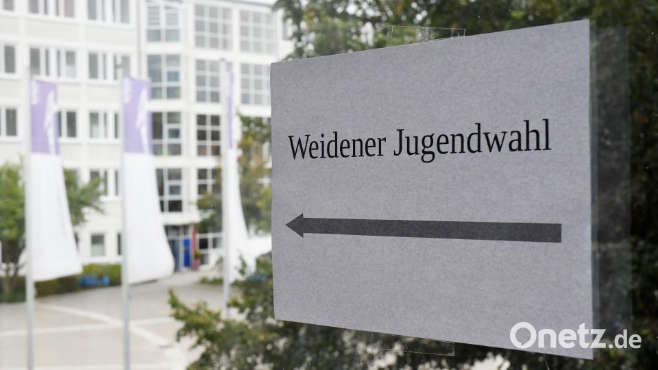 Die Jugendwahl an zehn weiterführenden Weidener Schulen. Bild: Gabi Schönberger