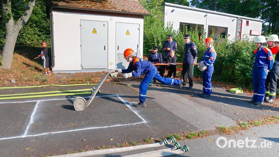 Das Ausrollen des C-Schlauches ging zügig vonstatten. Bild: bsc