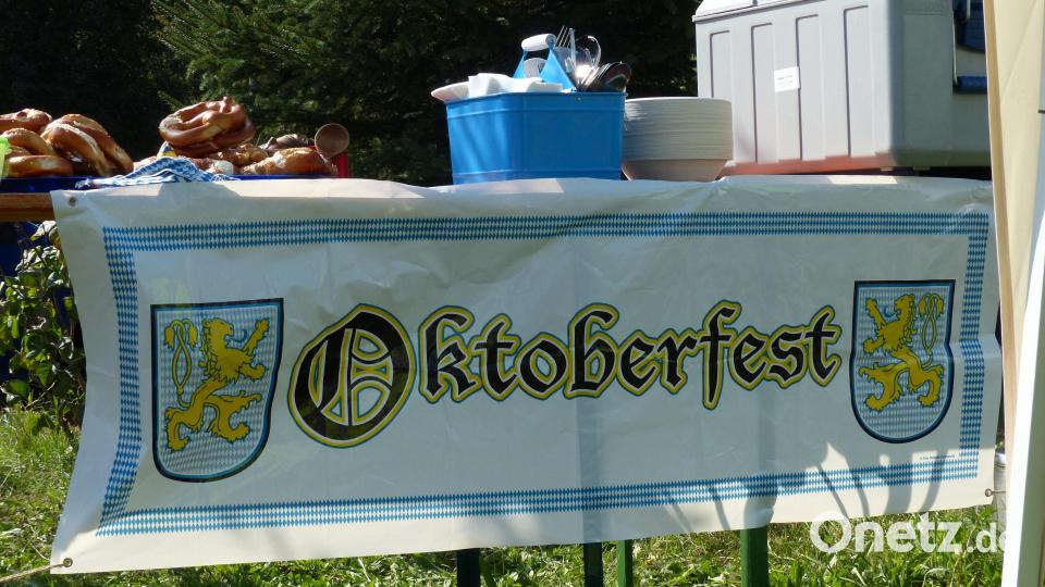 Das Oktoberfest fand dieses Jahr an der ersten Verpflegungsstation des Großen Schlackenmarsches statt. Bild: mfh