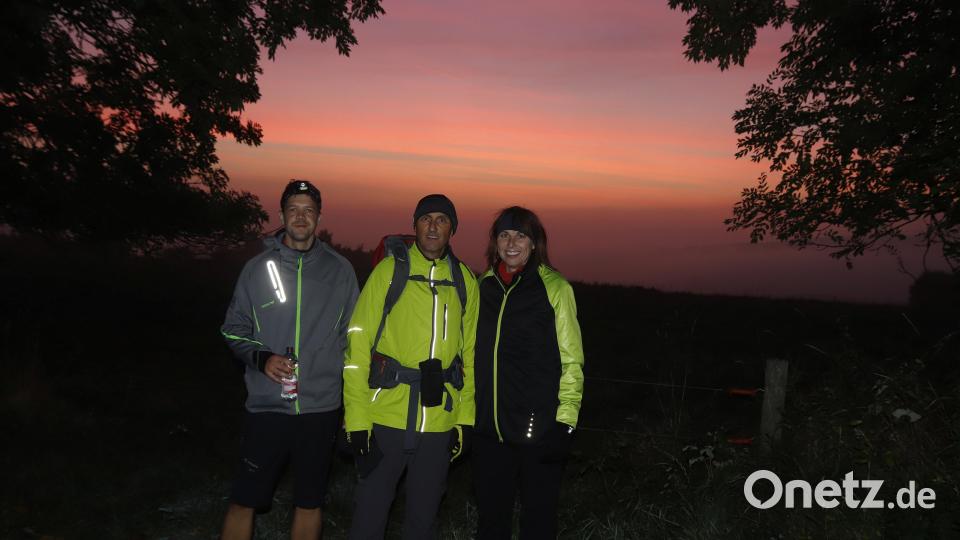 Der Lohn der Nacht: ein phantastischer Sonnenaufgang vor Tachov. Bild: mfh