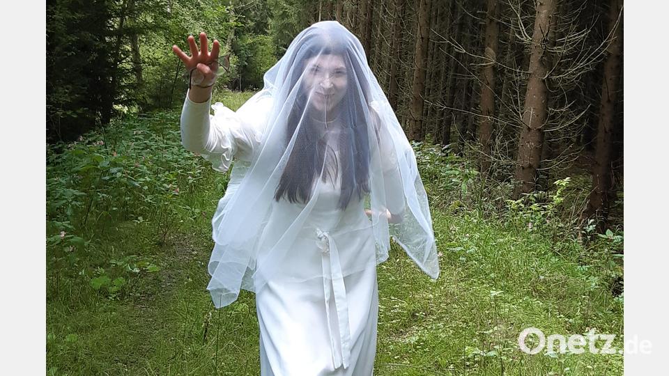 Jasmin Knott als die &quot;weiße Frau&quot;. Bild: Kultur- und Festspielverein/exb