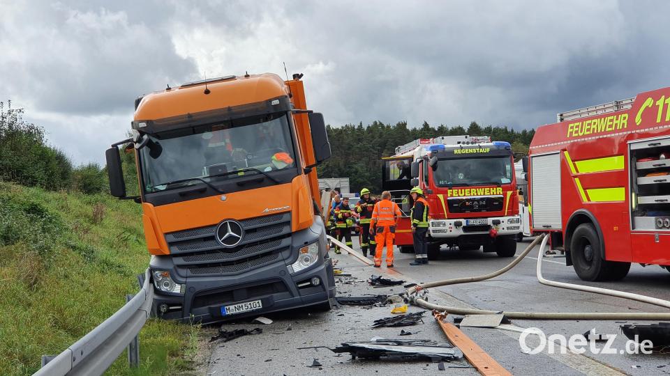 Die Feuerwehren aus dem Süden des Landkreises Schwandorf sowie aus Regensdorf und Regenstauf hatten den Brand schnell gelöscht. Bild: vifogra