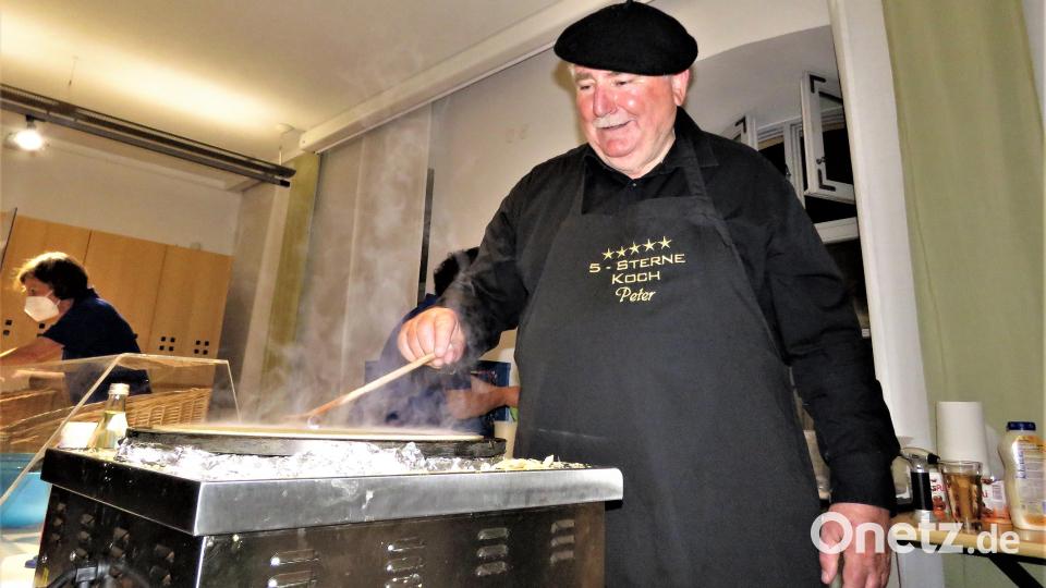 Die Crêpes von Peter Gold fanden reißenden Absatz. Bild: ubb