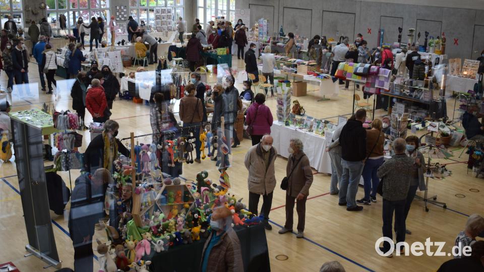Der Pfreimder Hobbykünstlermarkt war auch in diesem Jahr ein Besuchermagnet. Bild: bnr