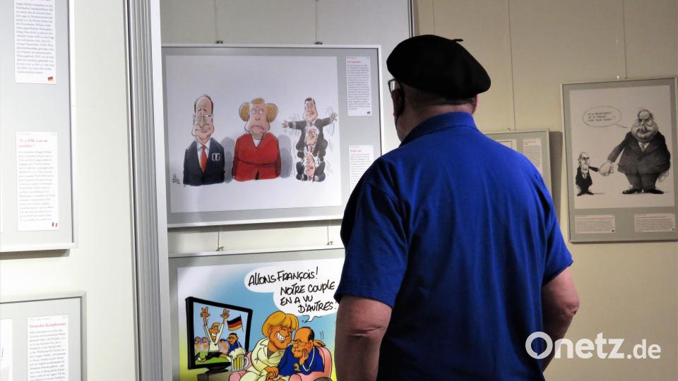 Auch die laufende Karikaturen-Ausstellung zum Thema &quot;deutsch-französische Freundschaft&quot; fand in dieser Nacht viel Beachtung. Bild: ubb