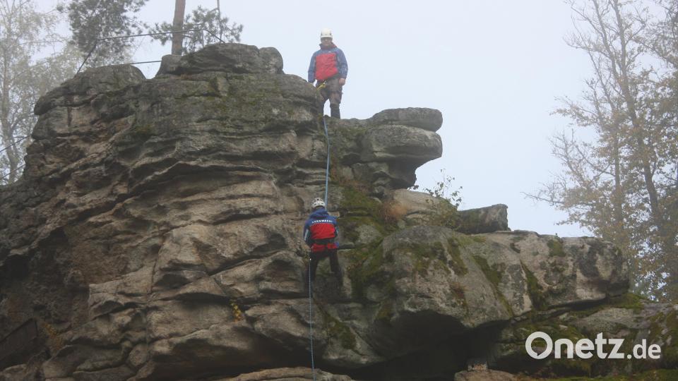 Das Motto &quot;Gipfelstürmer&quot; thematisierten Mitglieder der Bergwacht Fuchsmühl. Bild: wro