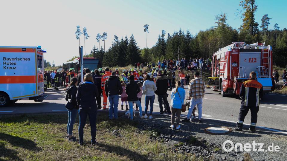 Einsatzübung auf der B 299 bei Erbendorf Bild: Roland Wellenhöfer