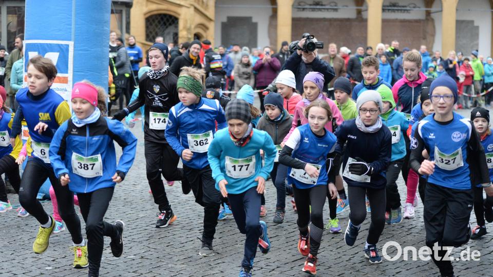 Die auf 1,4 Kilometer verkürzte Strecke kam bei den Kindern gut an. Waren im vergangenen Jahr nur zwölf Kids am Start, so schnalzte die Teilnehmerzahl auf knapp 30 heuer nach oben. Bild: brü