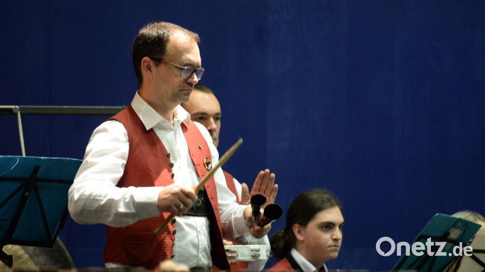 Stefan Wurstbauer wurde heuer für seine langjährige Verbundenheit zur MKU geehrt. Bild: Andreas Brückmann