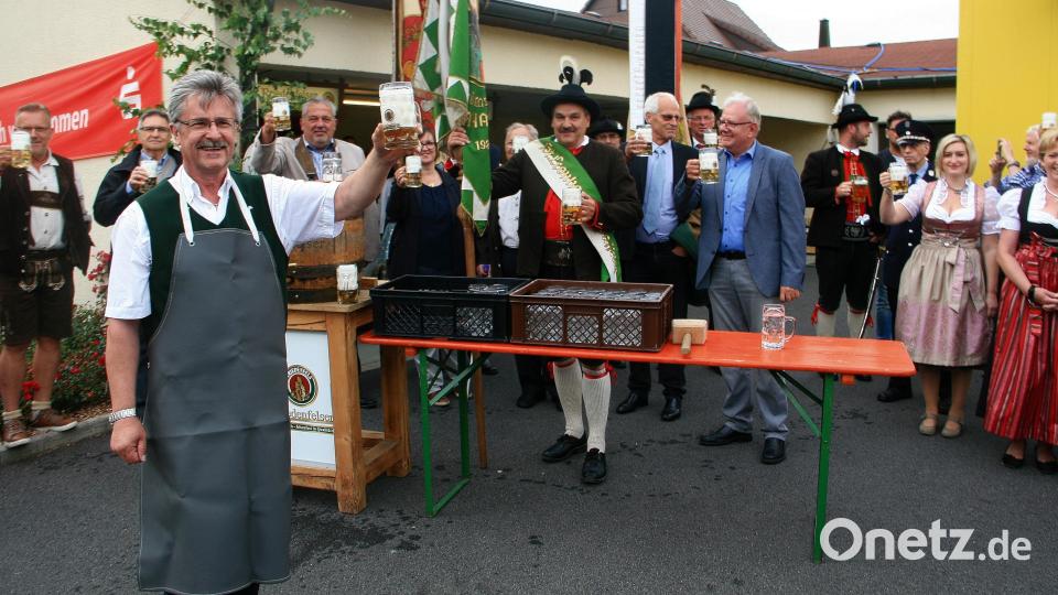 Freude nach dem Anzapfen. Bild: wro