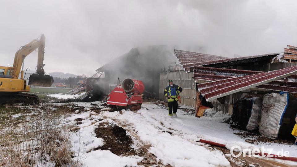 Brand der Lagerhalle in Weiding Bild: Kreisbrandinspektion Cham