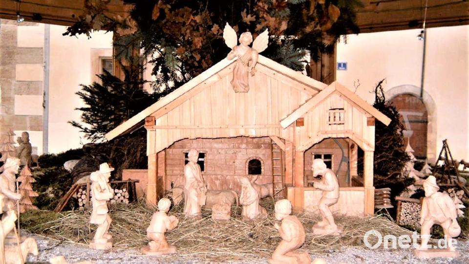 Die Krippe beim Grafenwöhrer Rathaus Bild: rgr