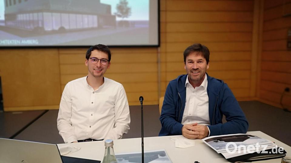 André Ries und Markus Maier (von links) vom Architekturbüro Maier in Amberg. Bild: Thomas Dobler