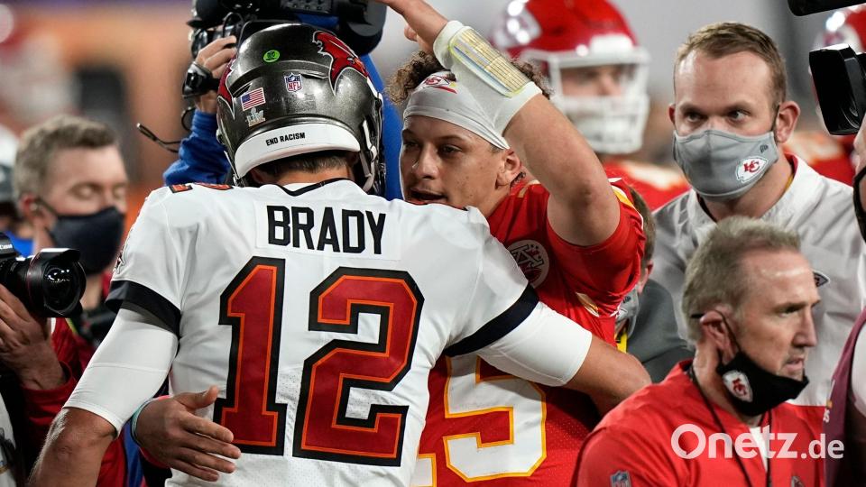 Bekam für seine herausragende Leistung Anerkennung von Quarterback-Kollege Patrick Mahomes: Superstar Tom Brady. Bild: David J. Phillip/AP/dpa